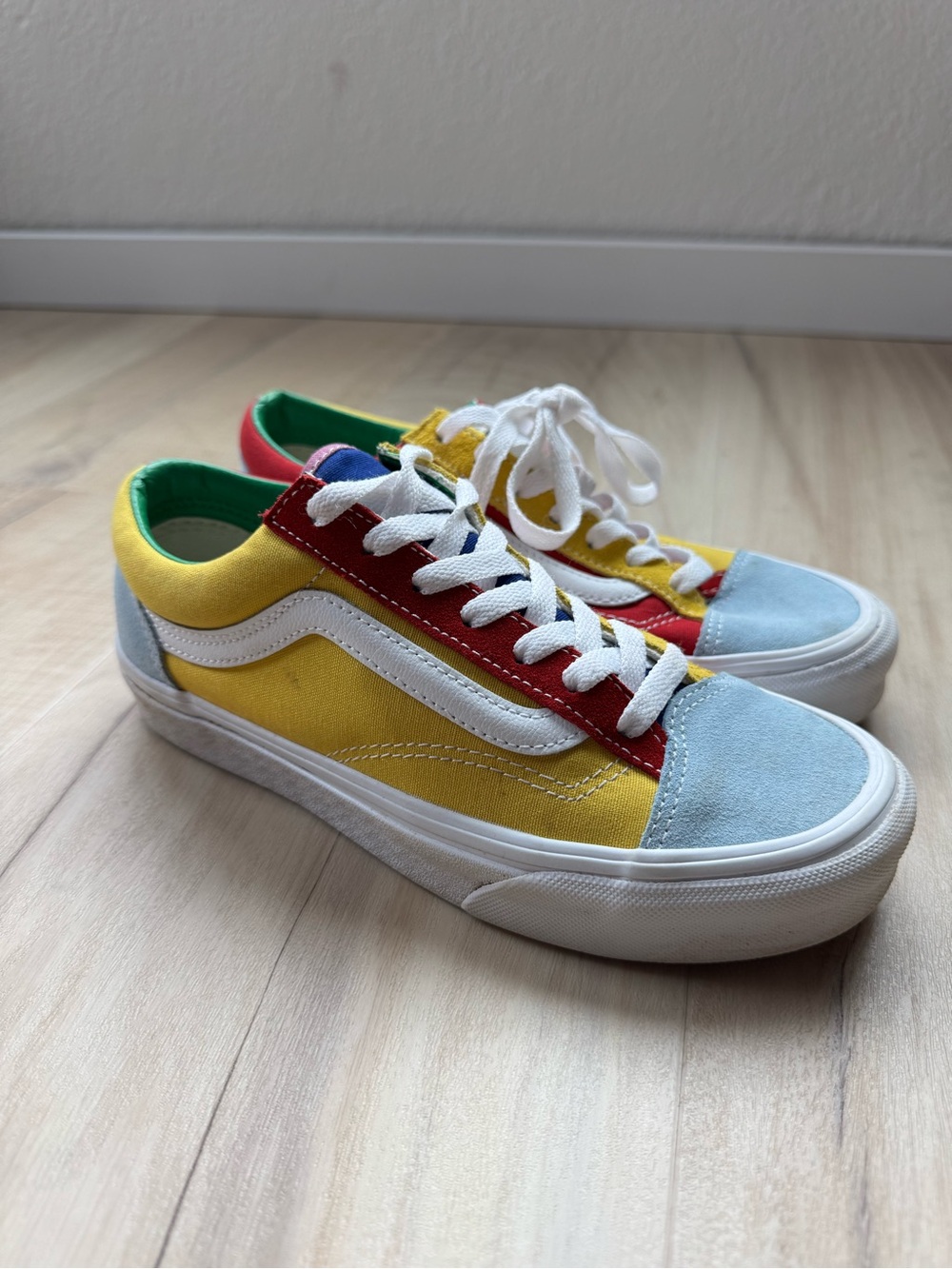 Vans oldskool Multi-Color Low-Top Sneakers